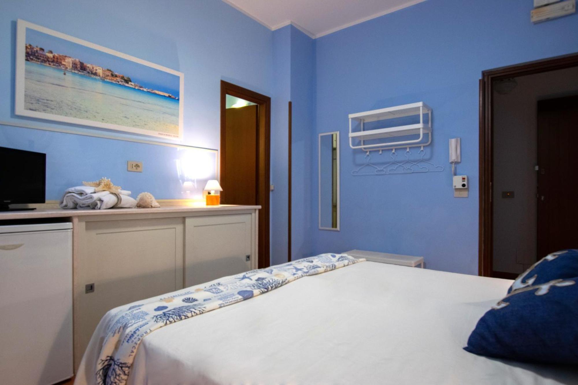 Palermo Mare Holidays Sferracavallo Værelse billede