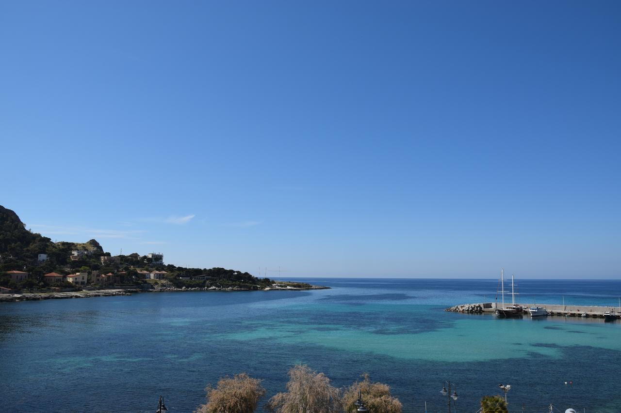 Palermo Mare Holidays Sferracavallo Eksteriør billede